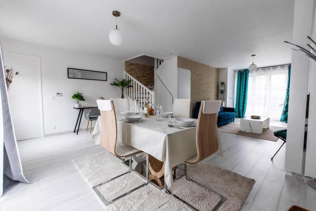 Apartament Forest Chic : Maison San Marina Parmain Zewnętrze zdjęcie