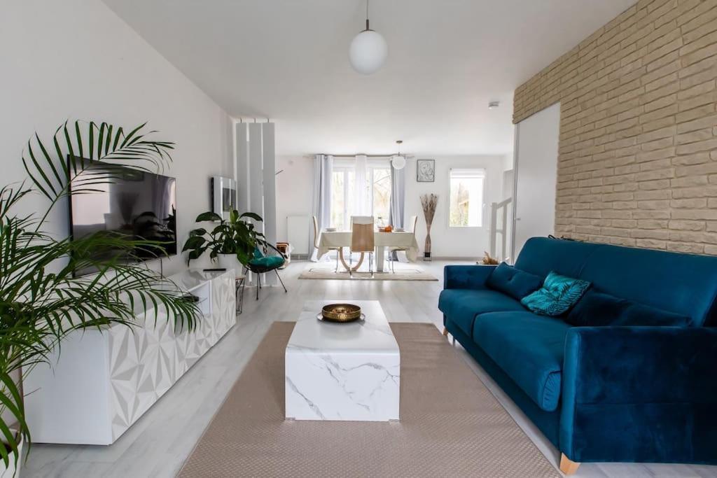 Apartament Forest Chic : Maison San Marina Parmain Zewnętrze zdjęcie