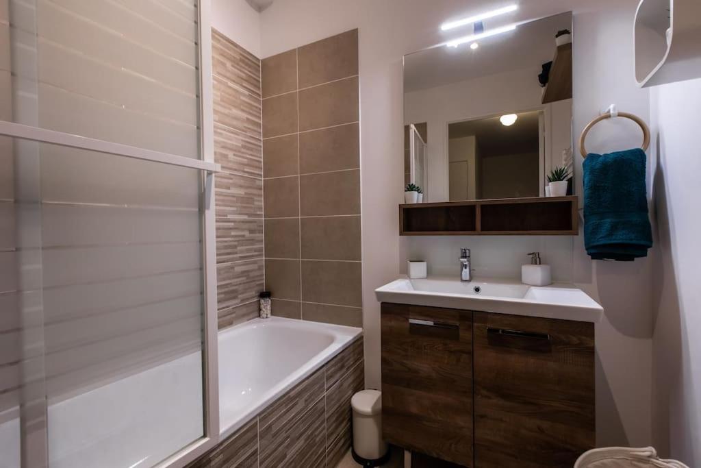 Apartament Forest Chic : Maison San Marina Parmain Zewnętrze zdjęcie