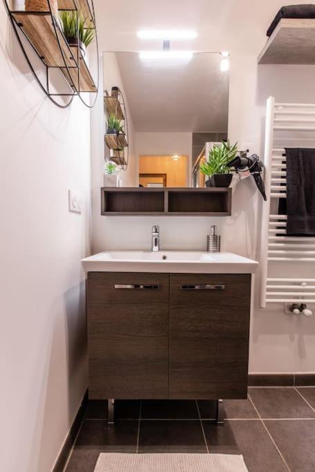 Apartament Forest Chic : Maison San Marina Parmain Zewnętrze zdjęcie